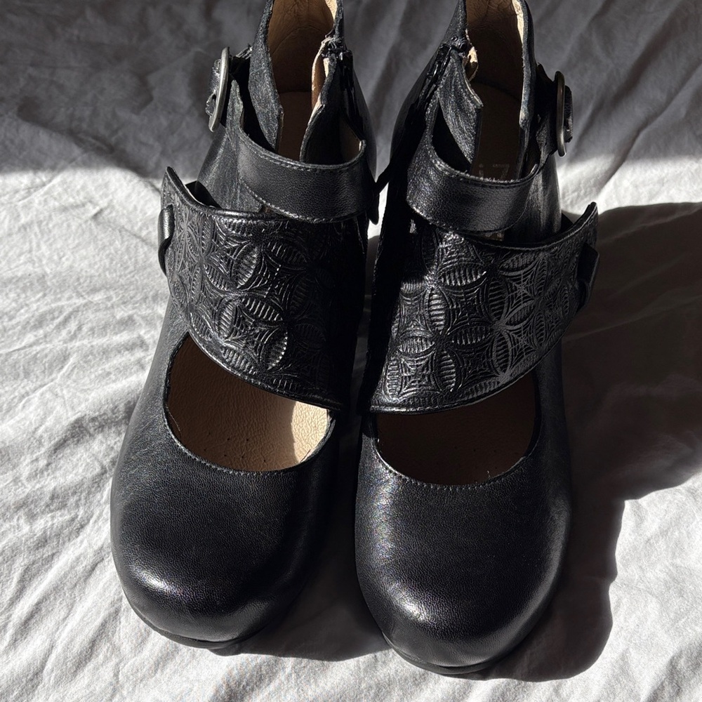 Miz Mooz Black Heeled Ankle Boots - Picture 3 of 8